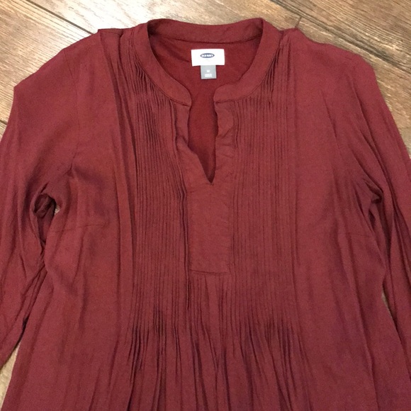 Burgundy Pleated Dress - Picture 2 of 4